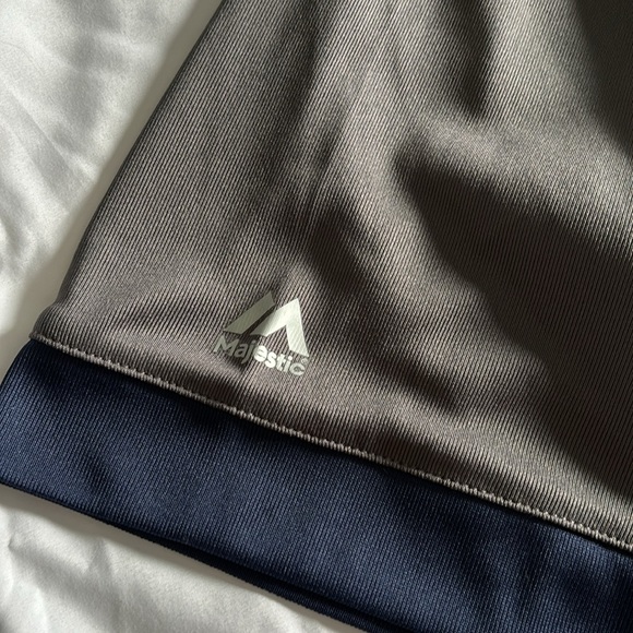 Boston Red Sox athletic Shirt Tee - Picture 5 of 7